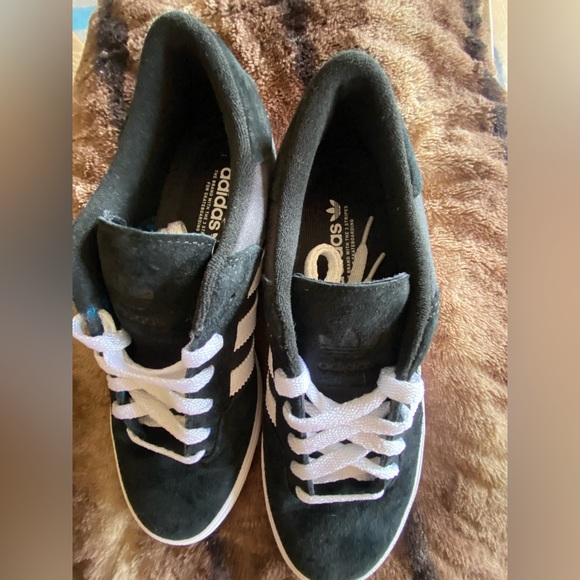 Adidas - Picture 2 of 3